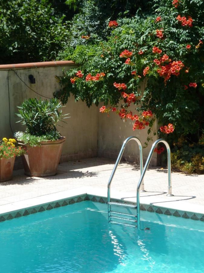 The Courtyard Villa Castres  Exterior photo